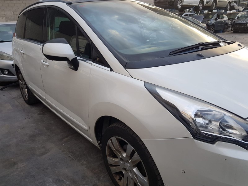 peugeot 5008 del año 2014