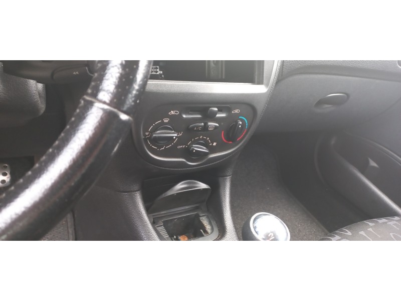 peugeot 206 berlina del año 2003