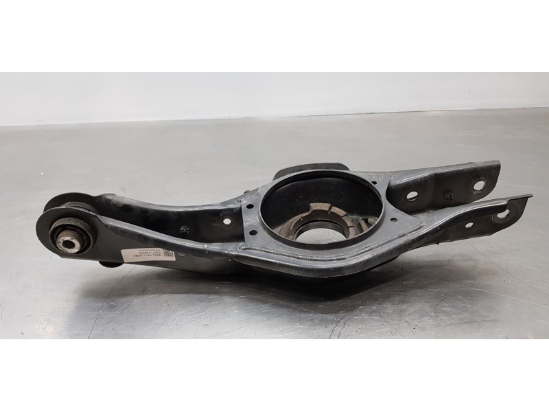 Recambio de brazo suspension inferior trasero derecho para hyundai tucson tecno sky referencia OEM IAM 55211N9050  