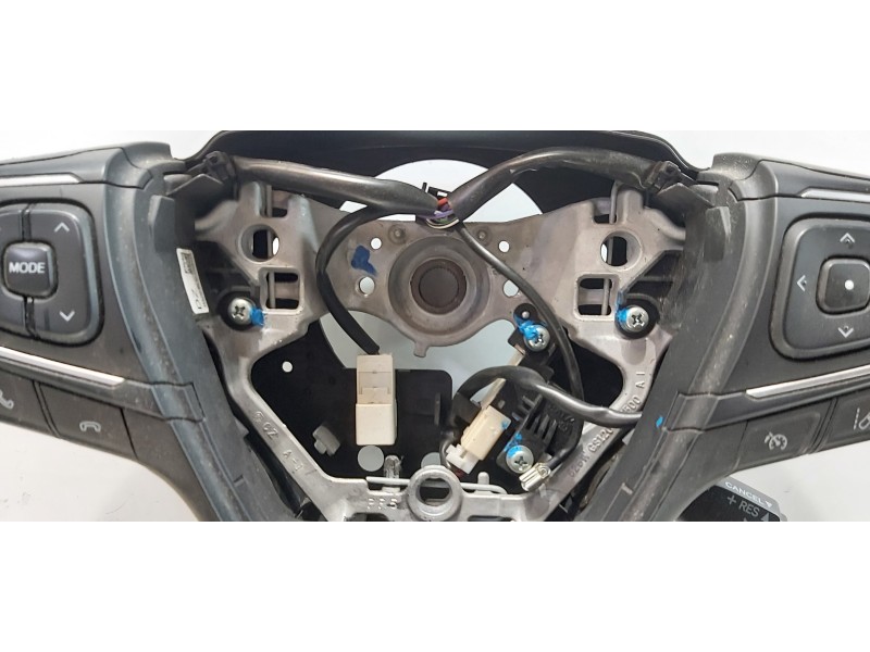 Recambio de volante para toyota avensis touring sports executive referencia OEM IAM 4510005A00C3  