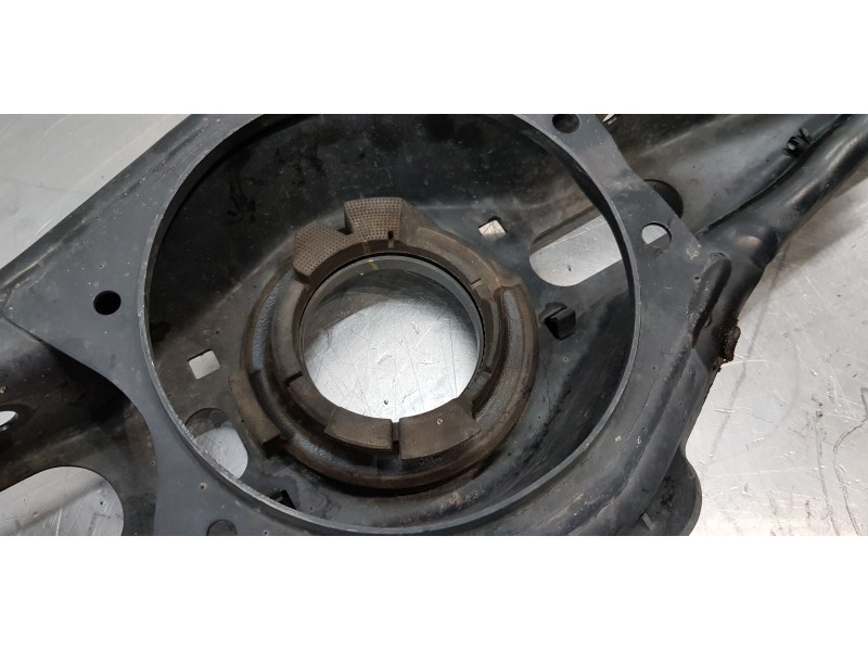 Recambio de brazo suspension inferior trasero derecho para hyundai tucson tecno sky referencia OEM IAM 55211N9050  