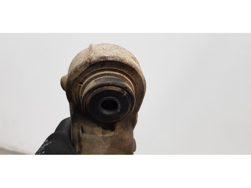 Recambio de brazo suspension inferior trasero izquierdo para land rover range rover vogue referencia OEM IAM LR037696  