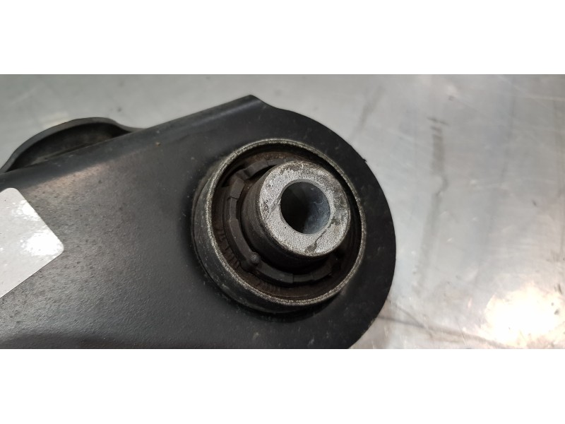 Recambio de brazo suspension inferior trasero derecho para hyundai tucson tecno sky referencia OEM IAM 55211N9050  