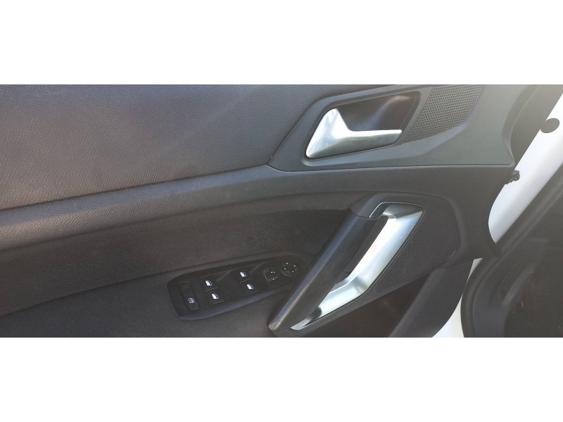 peugeot 308 sw del año 2017