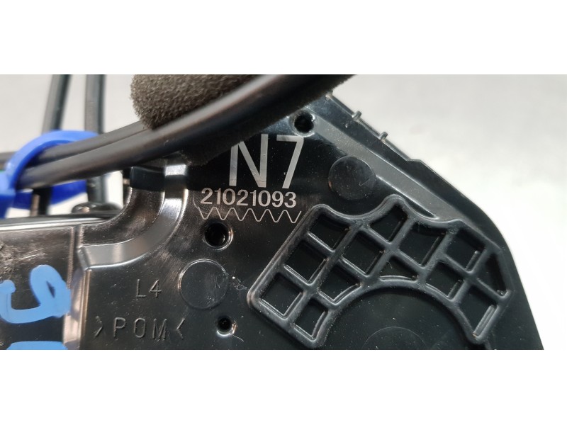 Recambio de cerradura puerta trasera izquierda para toyota rav4 hybrid 4x2 advance referencia OEM IAM 6906048060  