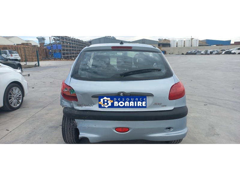 peugeot 206 berlina del año 2003