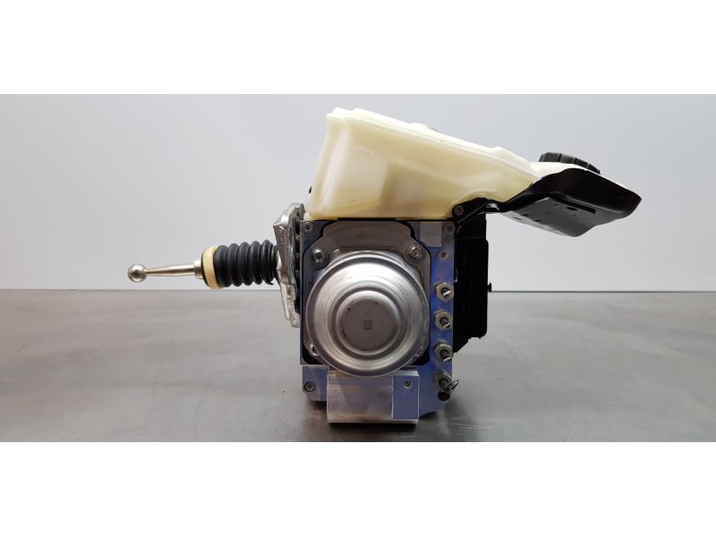 Recambio de abs para volvo xc60 inscription awd referencia OEM IAM 36010595  