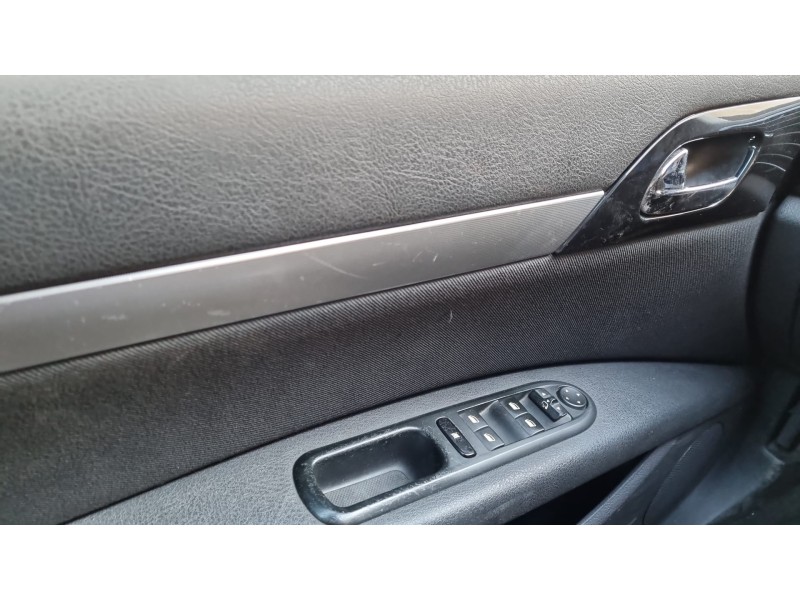 peugeot 407 del año 2009