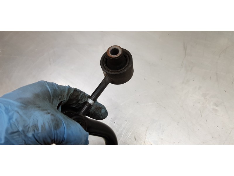 Recambio de barra estabilizadora trasera para hyundai tucson tecno sky referencia OEM IAM 55510N9000  