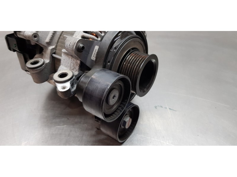 Recambio de alternador para volvo xc60 inscription awd referencia OEM IAM 36012933 6 PINES 