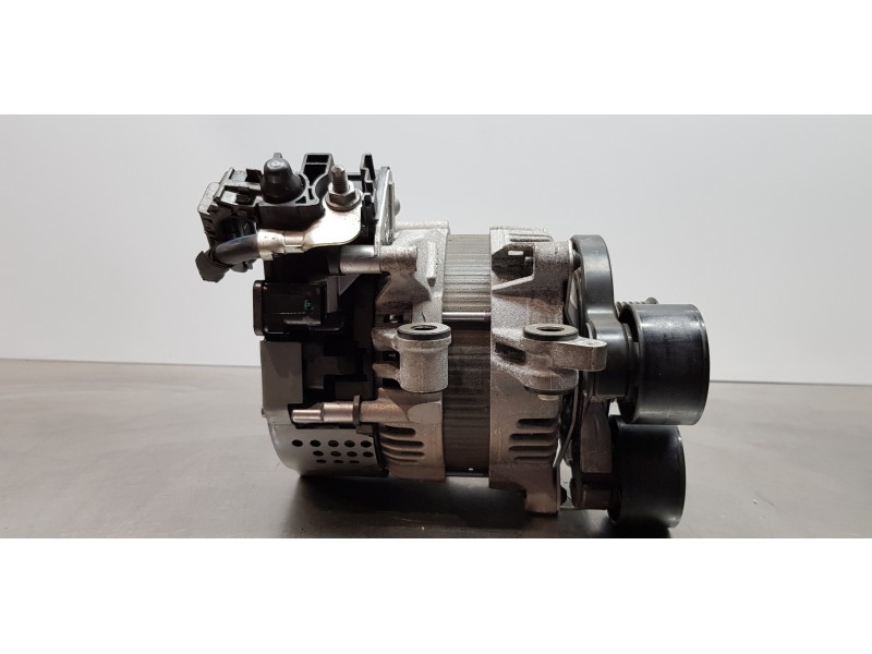 Recambio de alternador para volvo xc60 inscription awd referencia OEM IAM 36012933 6 PINES 