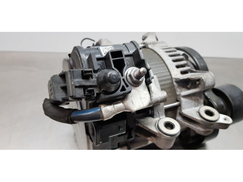 Recambio de alternador para volvo xc60 inscription awd referencia OEM IAM 36012933 6 PINES 