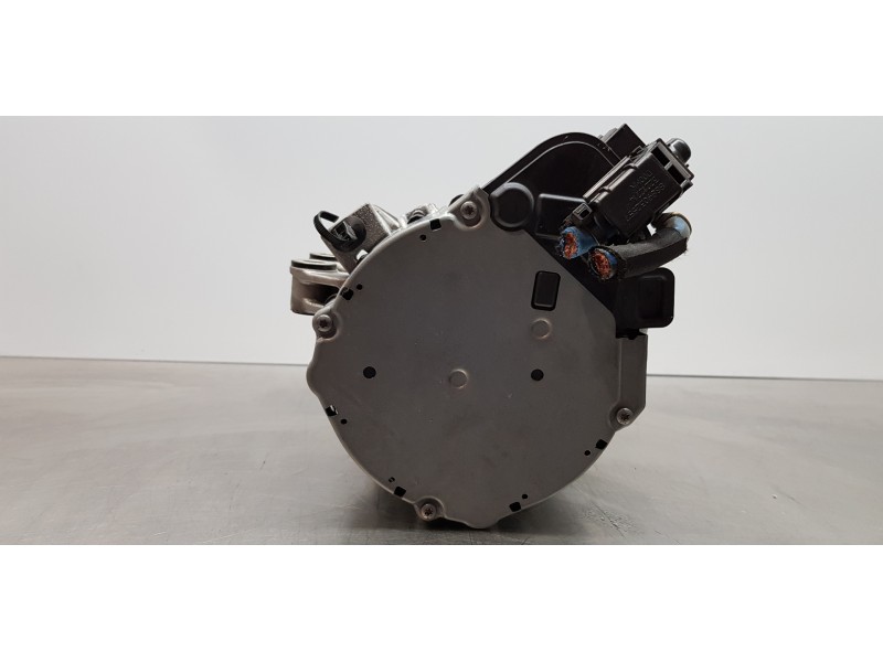 Recambio de alternador para volvo xc60 inscription awd referencia OEM IAM 36012933 6 PINES 