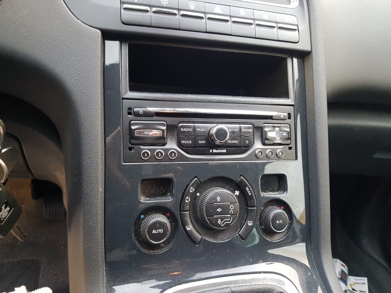 peugeot 5008 del año 2014