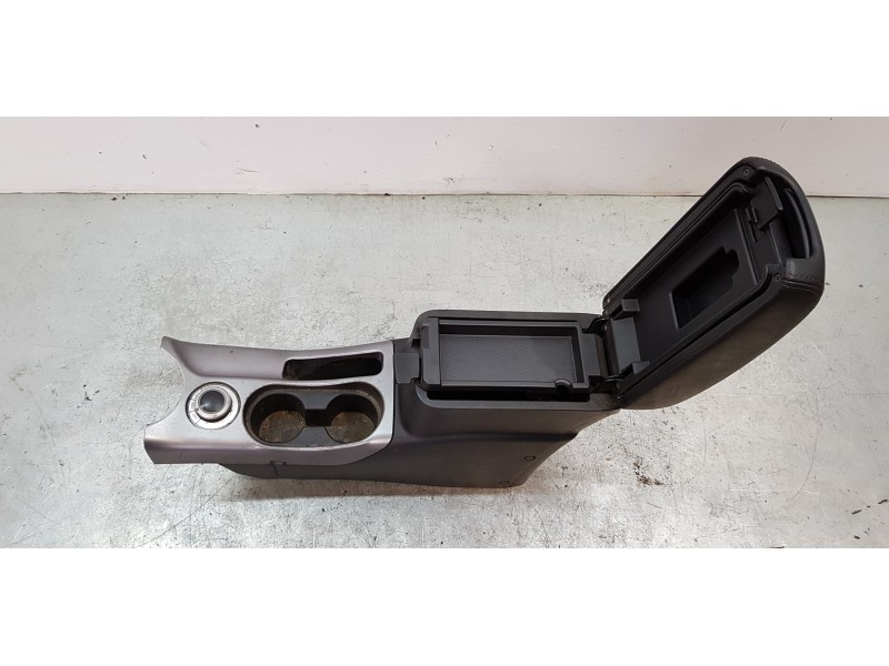 Recambio de apoyabrazos central para mitsubishi outlander (cw0) 2.0 di-d invite referencia OEM IAM 8011A165XA   Recambio de apoyabrazos central para mitsubishi outlander (cw0) 2.0 di-d invite referencia OEM IAM 8011A165XA