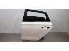 Recambio de puerta trasera izquierda para hyundai i30 fastback tecno referencia OEM IAM 77003G4700  