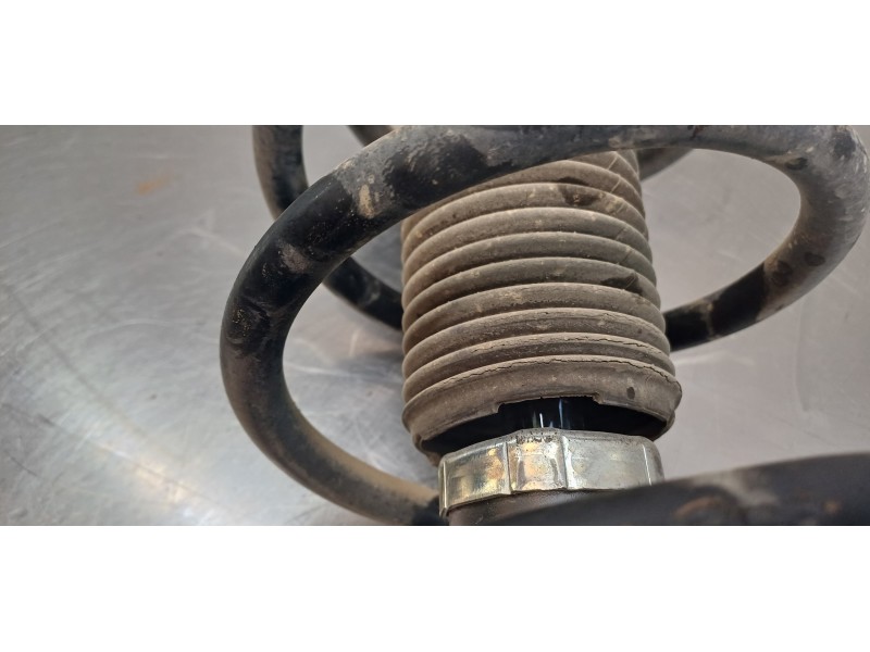 Recambio de amortiguador delantero derecho para dodge caliber s referencia OEM IAM 5105782AB   Recambio de amortiguador delantero derecho para dodge caliber s referencia OEM IAM 5105782AB