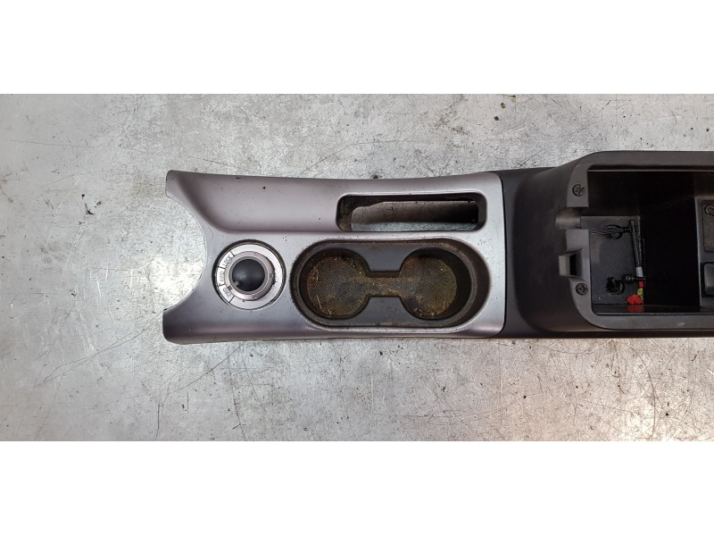 Recambio de apoyabrazos central para mitsubishi outlander (cw0) 2.0 di-d invite referencia OEM IAM 8011A165XA   Recambio de apoyabrazos central para mitsubishi outlander (cw0) 2.0 di-d invite referencia OEM IAM 8011A165XA