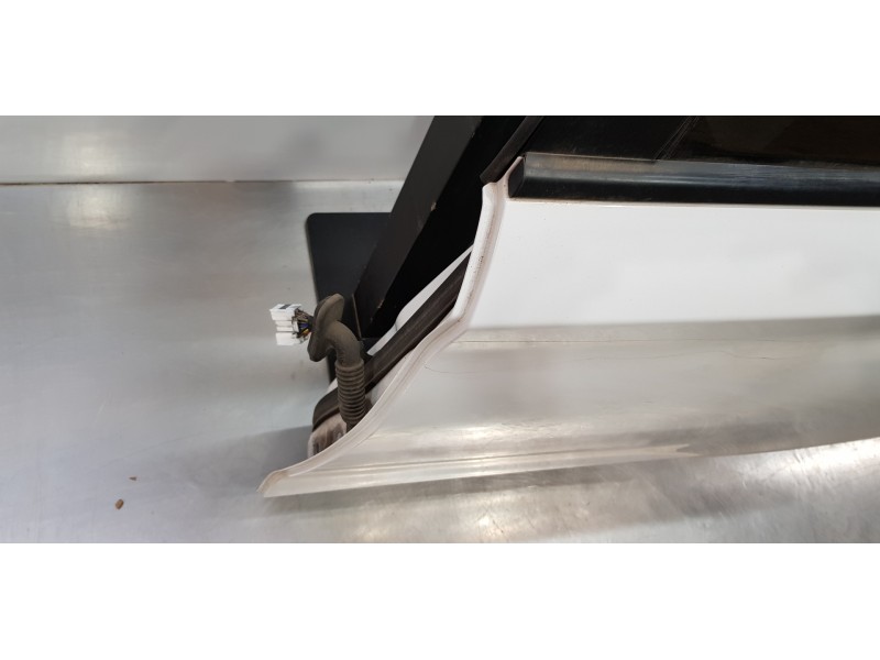 Recambio de puerta trasera izquierda para hyundai i30 fastback tecno referencia OEM IAM 77003G4700  
