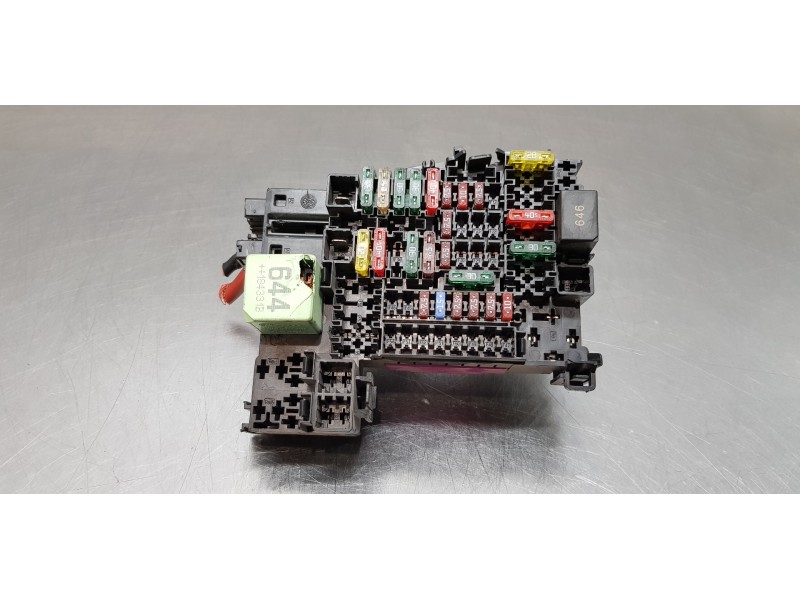 Recambio de caja reles / fusibles para seat ibiza (kj1) reference referencia OEM IAM 2Q0937615A   Recambio de caja reles / fusibles para seat ibiza (kj1) reference referencia OEM IAM 2Q0937615A