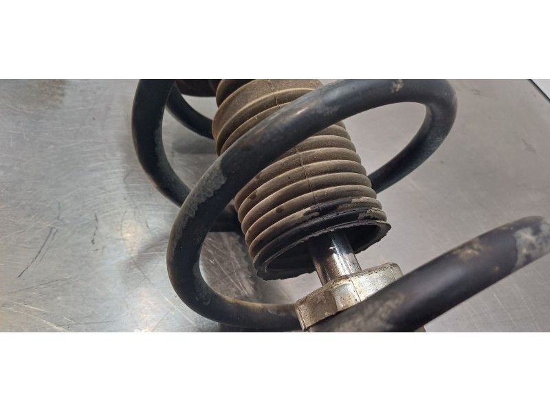 Recambio de amortiguador delantero izquierdo para dodge caliber s referencia OEM IAM 5105783AB  