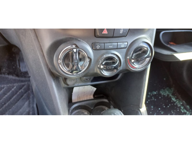 peugeot 208 del año 2017