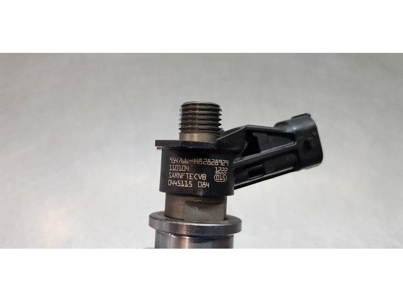 Recambio de inyector para renault koleos dynamique referencia OEM IAM 0445115084 H82828929 