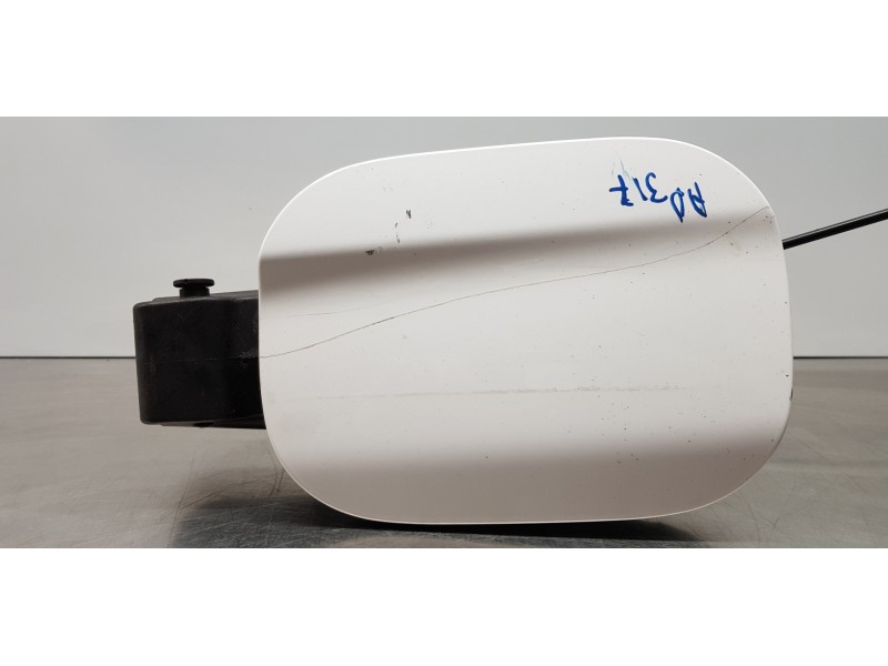 Recambio de tapa exterior combustible para hyundai i30 fastback tecno referencia OEM IAM 69513G4700 69510G4700 69513G4710