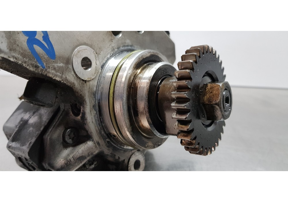 Recambio de bomba inyeccion para mercedes clase r (w251) 320 cdi (251.022) referencia OEM IAM A6420700501 0445010145 