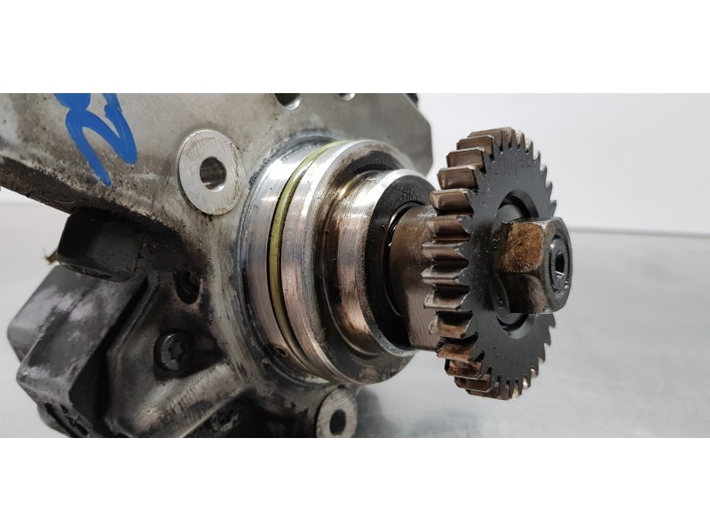 Recambio de bomba inyeccion para mercedes clase r (w251) 320 cdi (251.022) referencia OEM IAM A6420700501 0445010145 