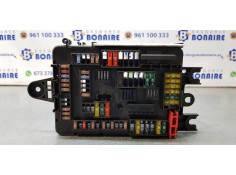 Recambio de caja reles / fusibles para bmw serie 1 lim. (f20) 116d efficientdynamics edition referencia OEM IAM 933788101