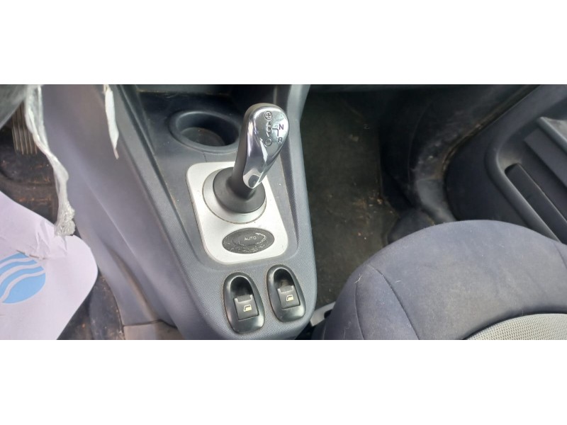 peugeot 1007 del año 2005