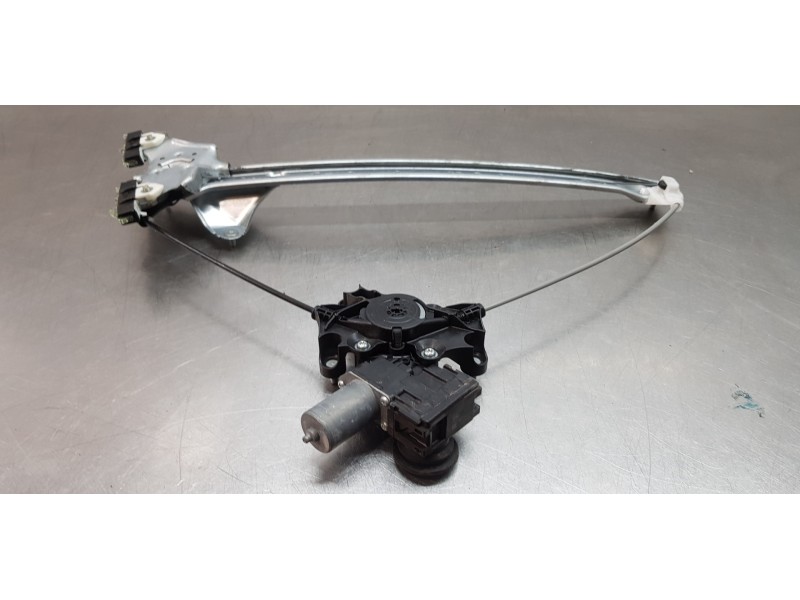 Recambio de elevalunas delantero izquierdo para toyota rav4 hybrid 4x2 advance referencia OEM IAM 8572012520  