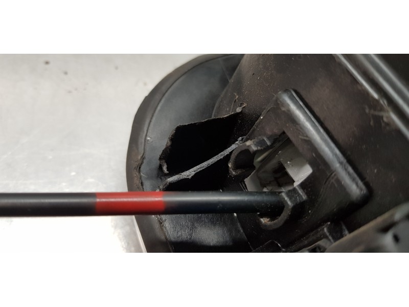 Recambio de tapa exterior combustible para hyundai i30 fastback tecno referencia OEM IAM 69513G4700 69510G4700 69513G4710