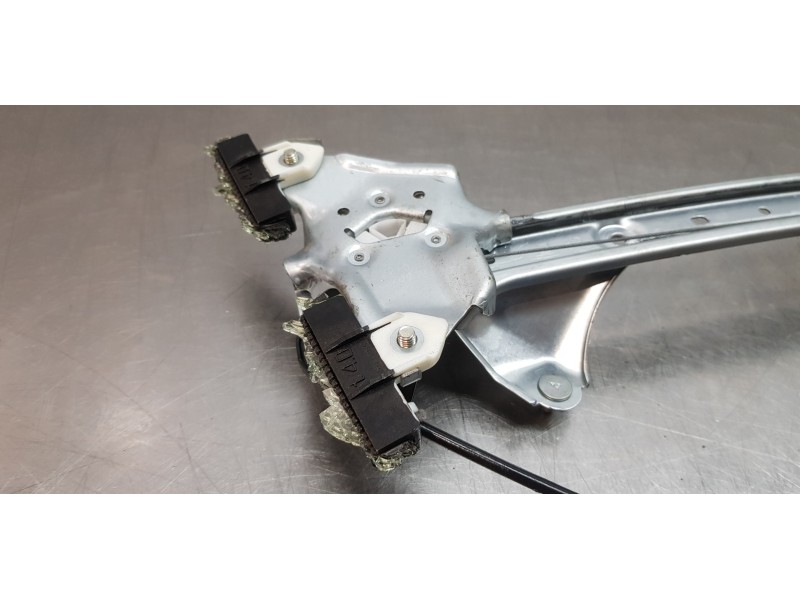 Recambio de elevalunas delantero izquierdo para toyota rav4 hybrid 4x2 advance referencia OEM IAM 8572012520  