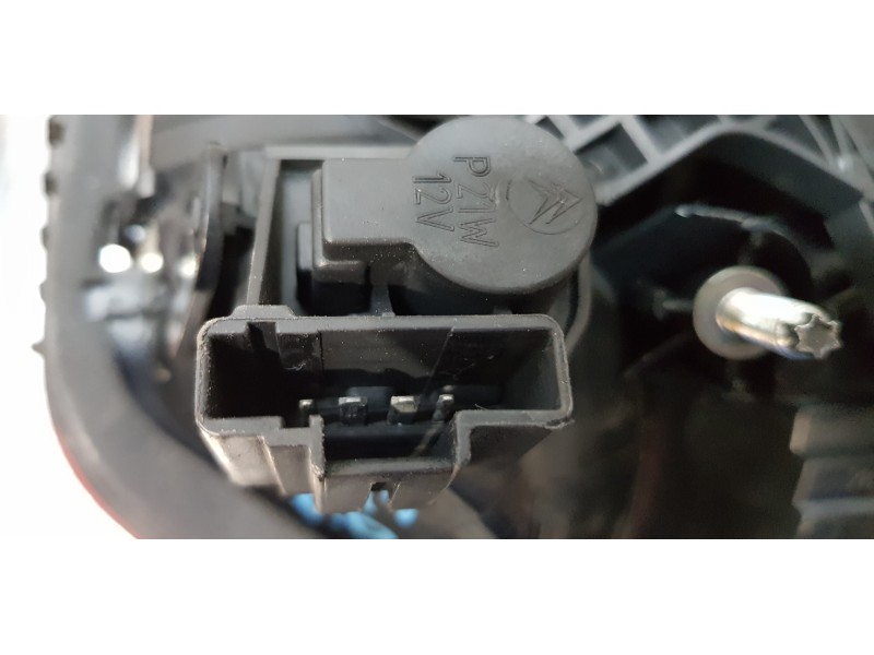 Recambio de piloto trasero derecho interior para citroen c5 station wagon exclusive referencia OEM IAM 9675067880   Recambio de piloto trasero derecho interior para citroen c5 station wagon exclusive referencia OEM IAM 9675067880