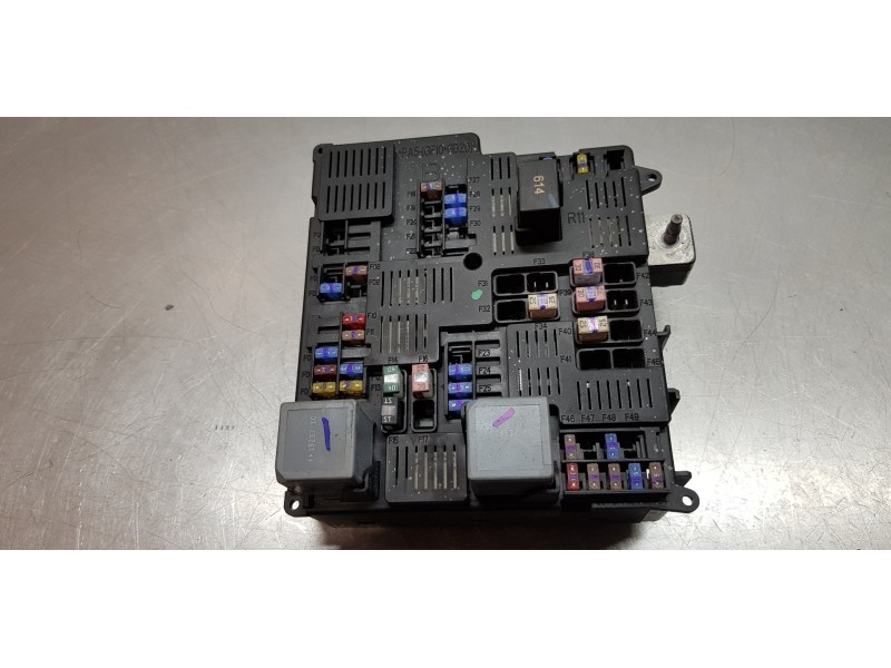 Recambio de caja reles / fusibles para volvo xc60 inscription awd referencia OEM IAM 32212298  