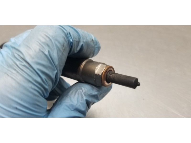 Recambio de inyector para mercedes clase r (w251) 320 cdi (251.022) referencia OEM IAM A6420701387 0445115064 