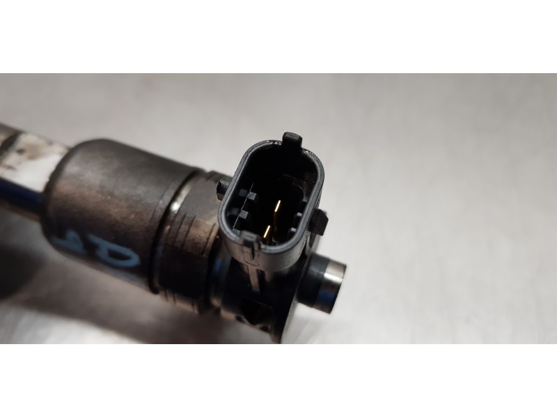 Recambio de inyector para kia carens ( ) business referencia OEM IAM 338002A610  
