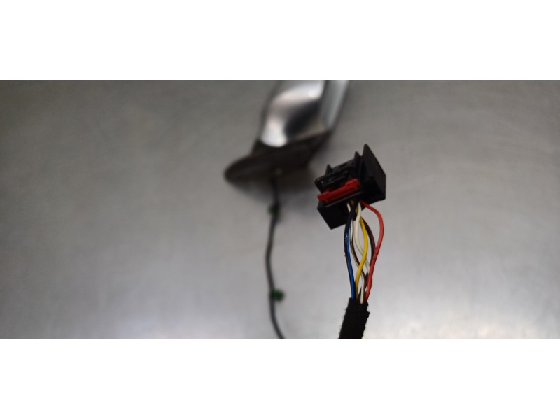 Recambio de retrovisor derecho para volkswagen passat variant (3c5) trendline referencia OEM IAM 3C2857508CJ9B9 3C2857508C  Recambio de retrovisor derecho para volkswagen passat variant (3c5) trendline referencia OEM IAM 3C2857508CJ9B9 3C2857508C