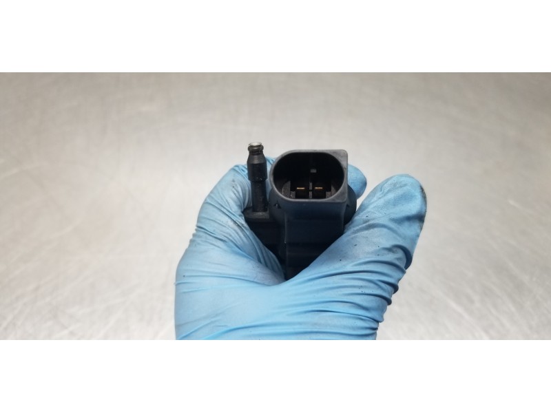 Recambio de inyector para mercedes clase r (w251) 320 cdi (251.022) referencia OEM IAM A6420701387 0445115064 