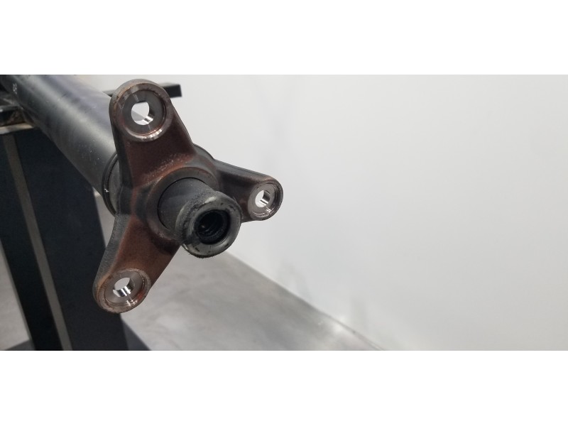 Recambio de transmision central para lexus is 300h referencia OEM IAM 3710053150   Recambio de transmision central para lexus is 300h referencia OEM IAM 3710053150