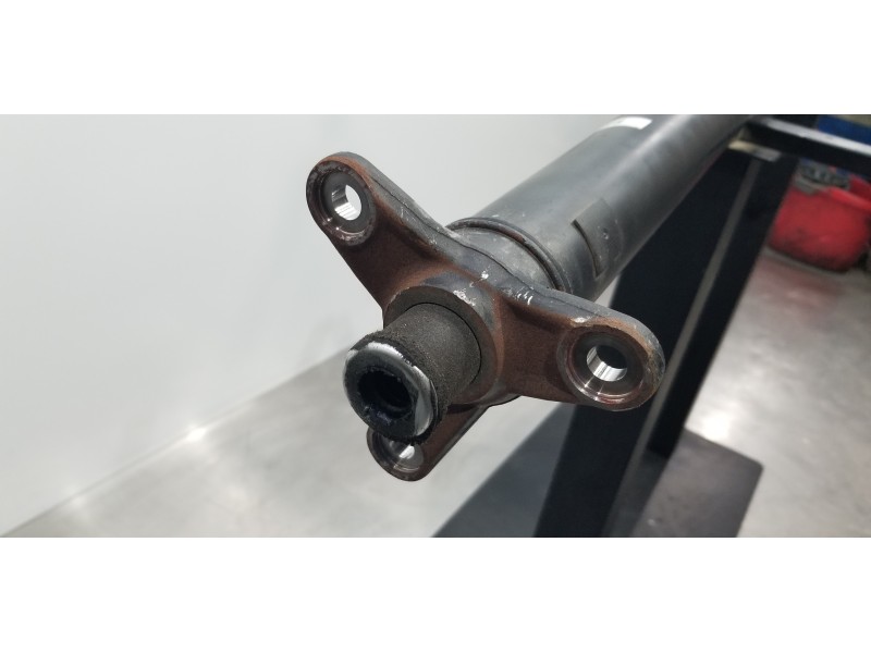 Recambio de transmision central para lexus is 300h referencia OEM IAM 3710053150   Recambio de transmision central para lexus is 300h referencia OEM IAM 3710053150