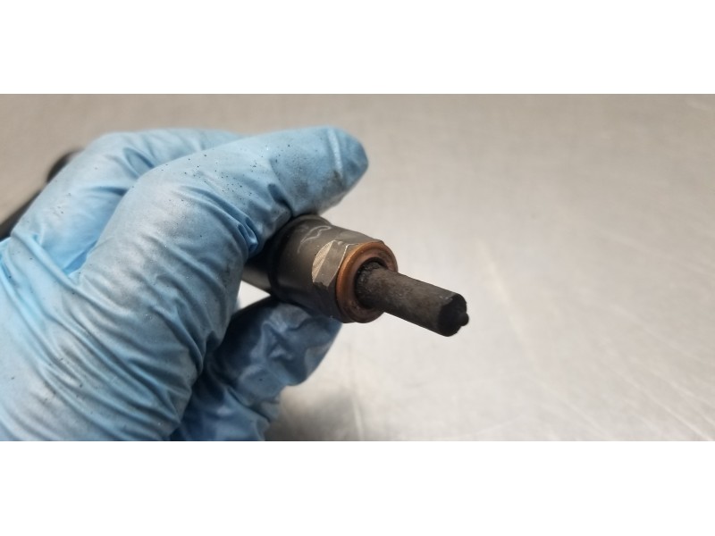 Recambio de inyector para mercedes clase r (w251) 320 cdi (251.022) referencia OEM IAM A6420701387 0445115064 