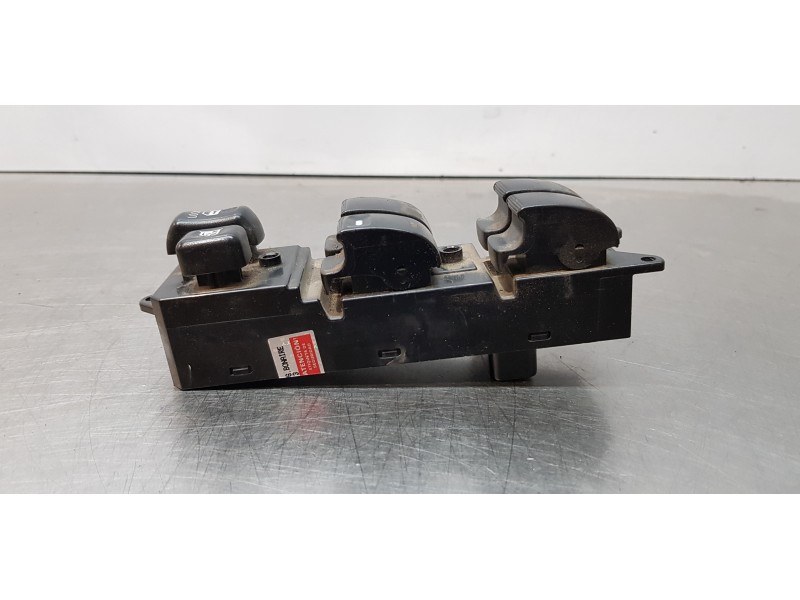 Recambio de mando elevalunas delantero izquierdo para mitsubishi outlander (cw0) 2.0 di-d invite referencia OEM IAM 8608A060   Recambio de mando elevalunas delantero izquierdo para mitsubishi outlander (cw0) 2.0 di-d invite referencia OEM IAM 8608A060