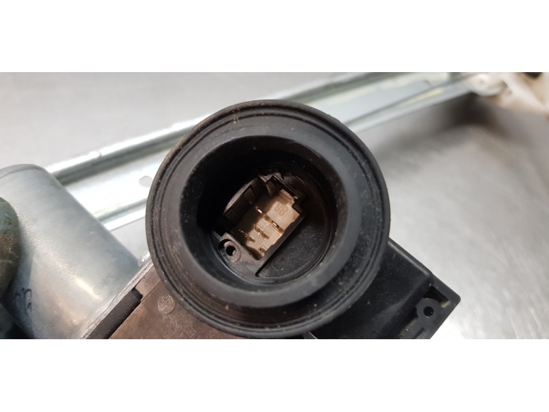 Recambio de elevalunas trasero izquierdo para toyota rav4 hybrid 4x2 advance referencia OEM IAM 8572012530  