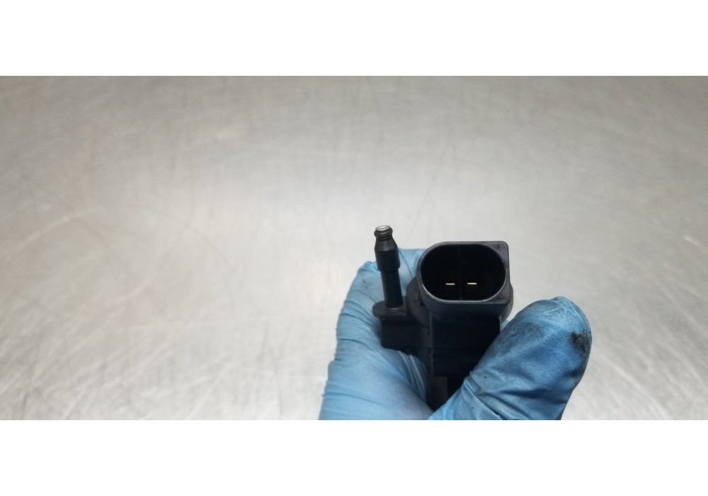 Recambio de inyector para mercedes clase r (w251) 320 cdi (251.022) referencia OEM IAM A6420701387 0445115064 