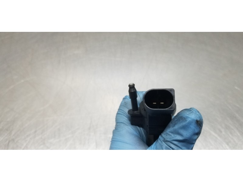 Recambio de inyector para mercedes clase r (w251) 320 cdi (251.022) referencia OEM IAM A6420701387 0445115064 