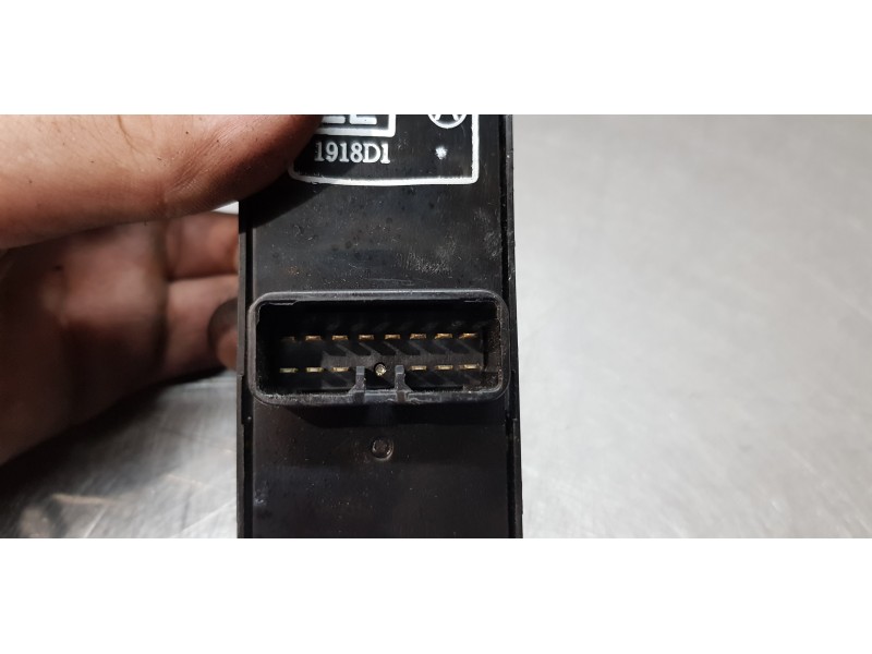 Recambio de mando elevalunas delantero izquierdo para mitsubishi outlander (cw0) 2.0 di-d invite referencia OEM IAM 8608A060   Recambio de mando elevalunas delantero izquierdo para mitsubishi outlander (cw0) 2.0 di-d invite referencia OEM IAM 8608A060