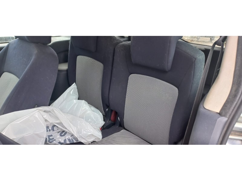 peugeot 1007 del año 2005